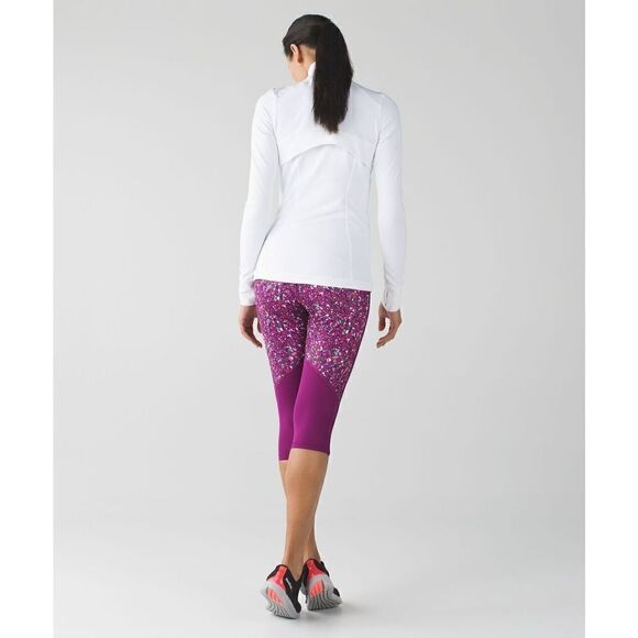 Lululemon Real Quick Crop Paradise Camo Multi Regal Plum Womens Size 8 - Picture 2 of 10